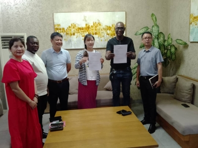 SIGNING OF AN MOU BETWEEN THE GHANA AGRICULTURAL CHAMBER OF COMMERCE AND THE ZHUZHOU IMPORT & EXPORT ENTERPRISE ASSOCIATION OF CHINA